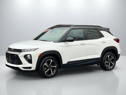 Used 2023 Chevrolet TrailBlazer RS w/ Convenience Package FWD image 3