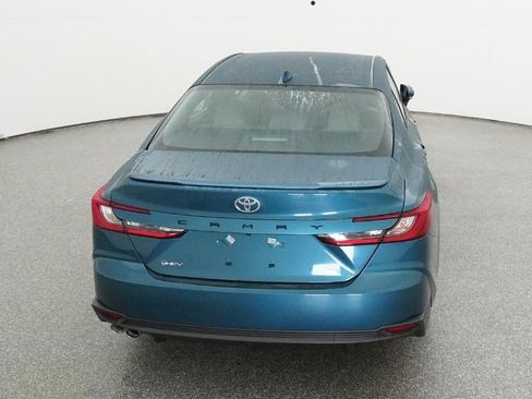 New 2026 Toyota Camry SE image 18