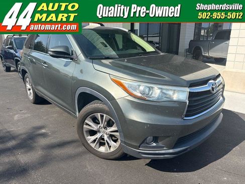 Used 2015 Toyota Highlander XLE FWD image 1