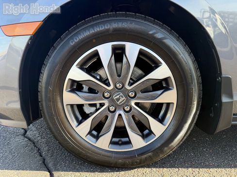 Used 2024 Honda Odyssey EX-L image 10