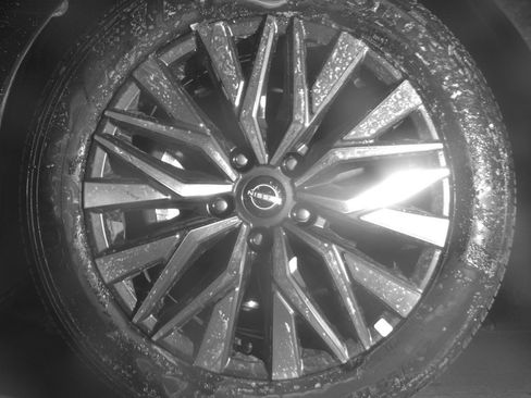 Used 2025 Nissan Altima 2.5 SV image 12