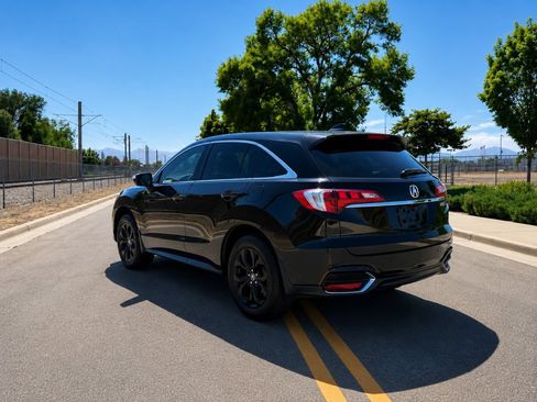 Used 2017 Acura RDX w/ Advance Package FWD image 4