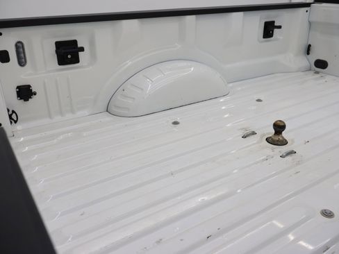 Used 2023 Ford F350 Lariat w/ FX4 Off-Road Package image 5