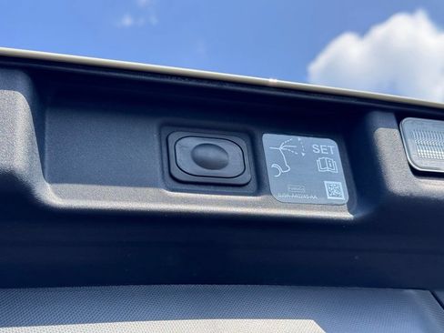 Used 2025 Ford Mustang Mach-E Premium AWD/4WD image 43
