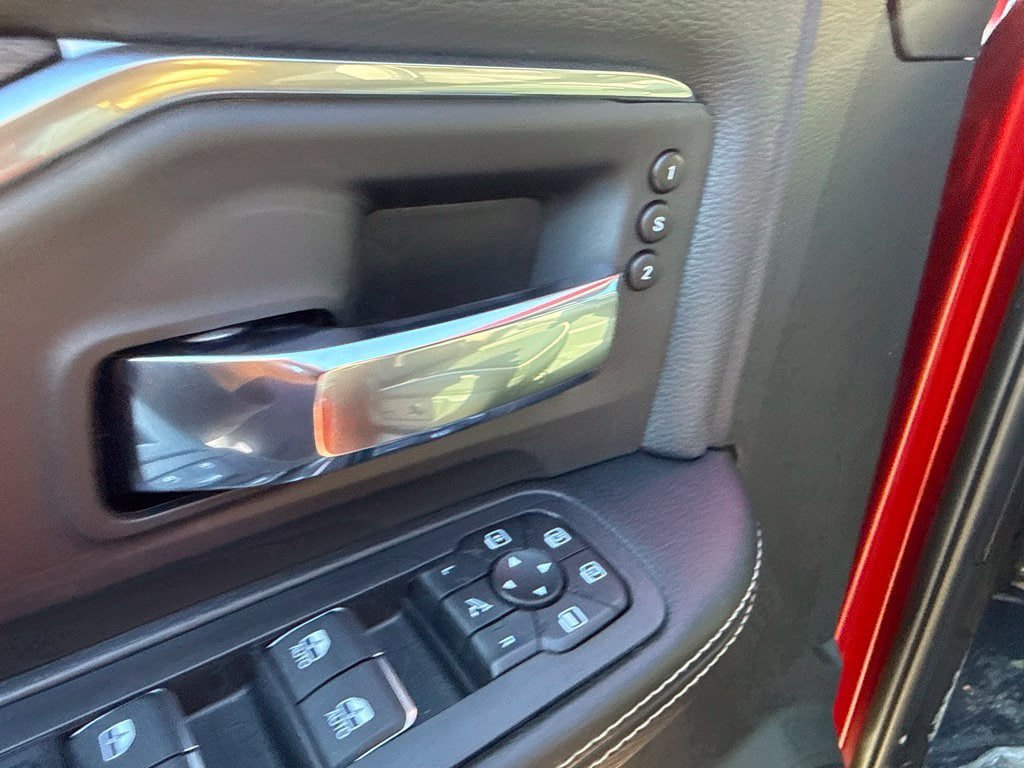 New 2027 RAM 2500 Laramie AWD/4WD image 18