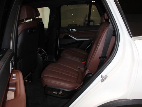 Used 2021 BMW X5 xDrive40i w/ Premium Package AWD/4WD image 29