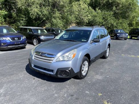 Used 2013 Subaru Outback 2.5i AWD/4WD image 1