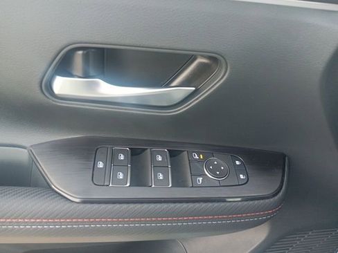 New 2026 Nissan Kicks SR w/ Cold Weather Package image 15