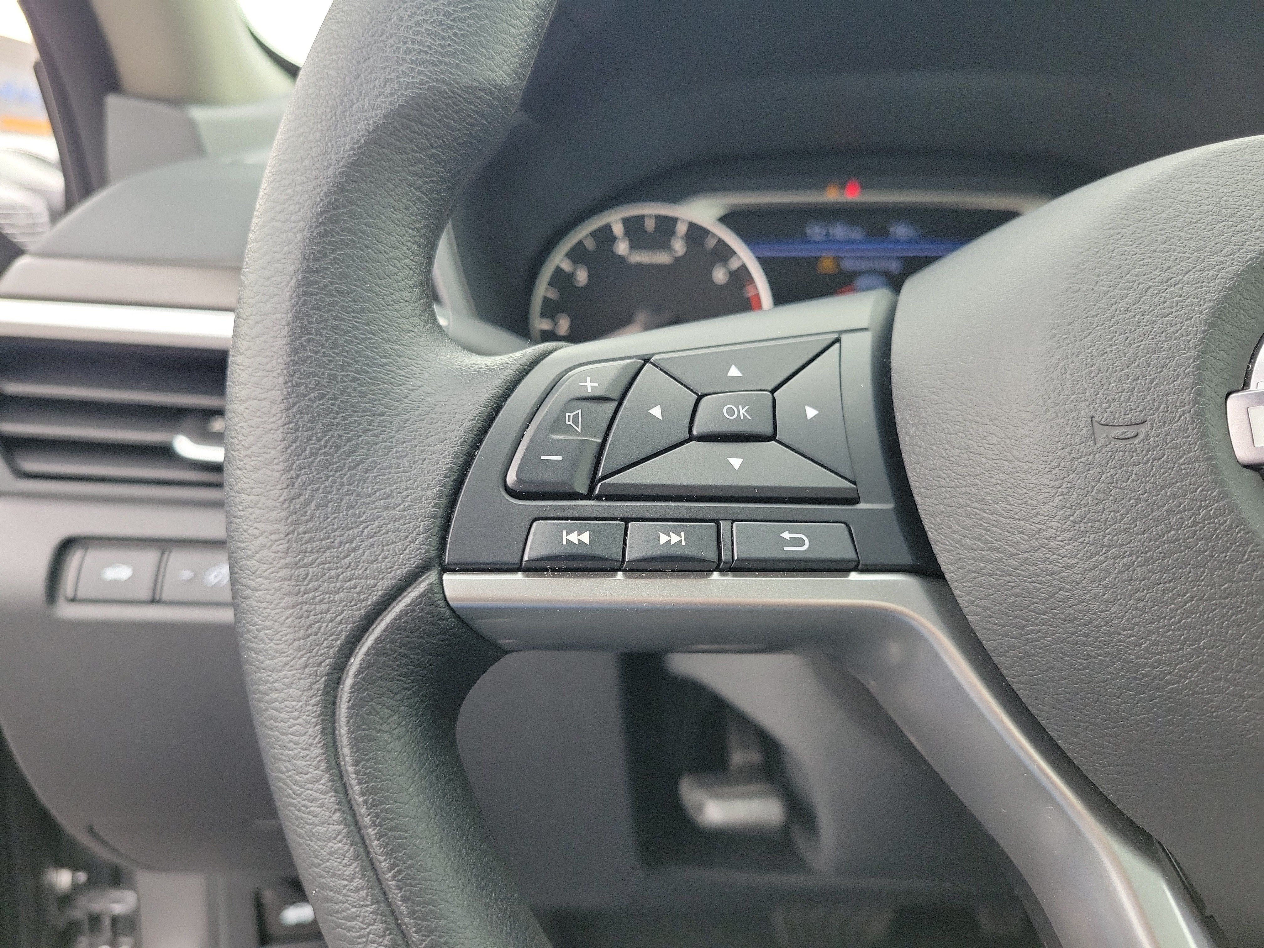 Used 2026 Nissan Altima 2.5 SV FWD image 22
