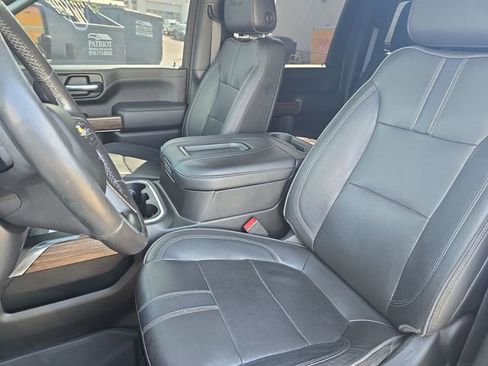 Used 2022 Chevrolet Silverado 3500 High Country w/ Technology Package image 14