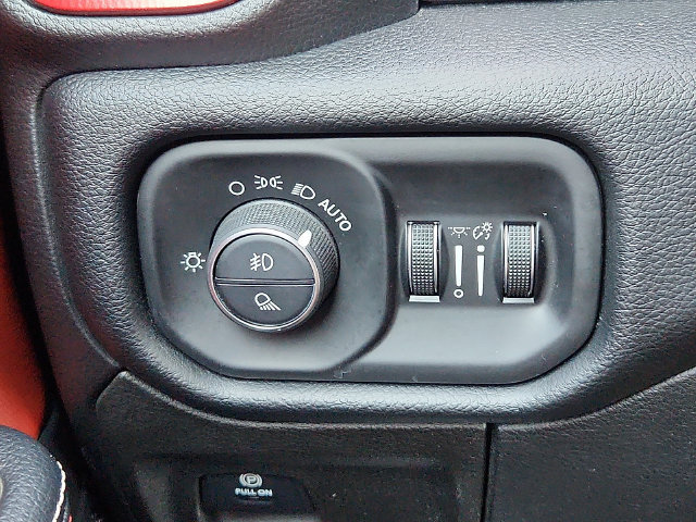 Used 2019 RAM 1500 Rebel AWD/4WD image 26