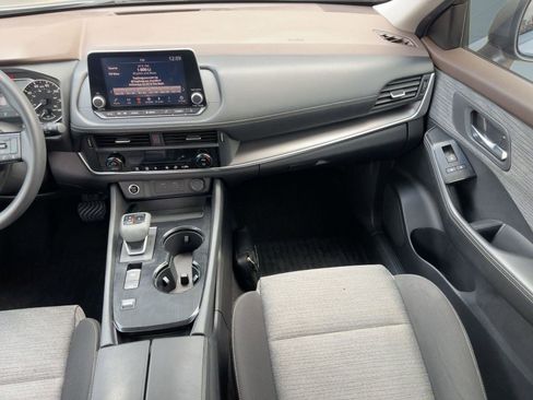 Used 2023 Nissan Rogue SV image 27