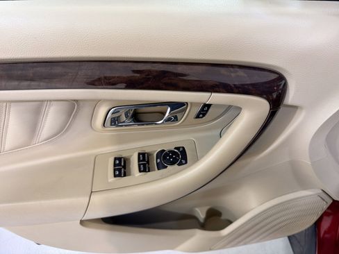 Used 2014 Ford Taurus Limited w/ Equipment Group 301A image 12