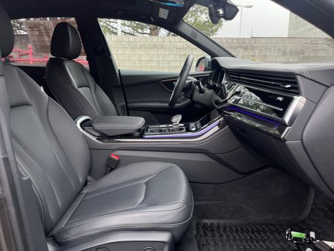 Used 2024 Audi Q8 Premium Plus w/ Premium Plus Package image 27