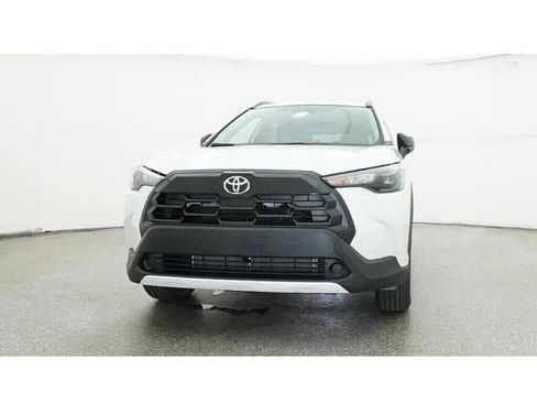 New 2026 Toyota Corolla Cross LE image 31