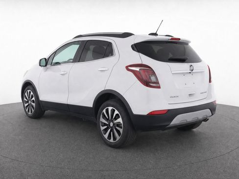 Used 2021 Buick Encore Preferred FWD image 3