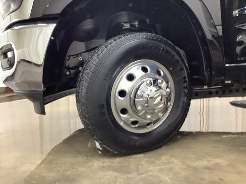 New 2026 RAM 3500 Limited AWD/4WD image 28