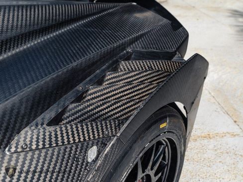 Used 2022 Lamborghini Huracan EVO image 14