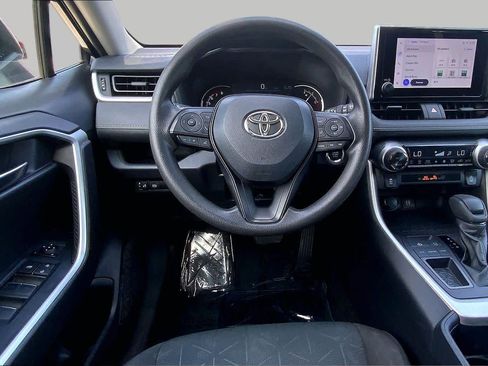 Used 2024 Toyota RAV4 XLE FWD image 6