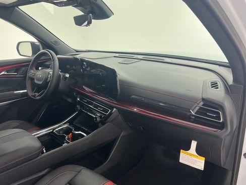 New 2026 Chevrolet Traverse RS image 28