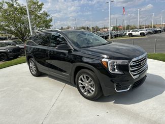Used 2024 GMC Terrain SLT w/ Infotainment Package II video 2