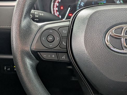 Certified 2025 Toyota RAV4 XLE AWD/4WD image 15