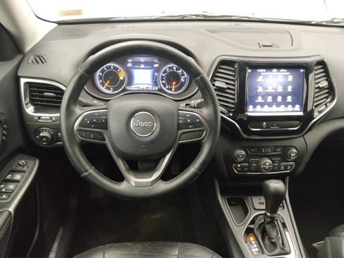 Used 2019 Jeep Cherokee Limited FWD image 22