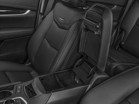 New 2026 Cadillac XT5 Luxury w/ LPO, Floor Liner Package AWD/4WD image 10