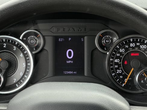 Used 2021 RAM 2500 Tradesman w/ Chrome Appearance Group AWD/4WD image 18