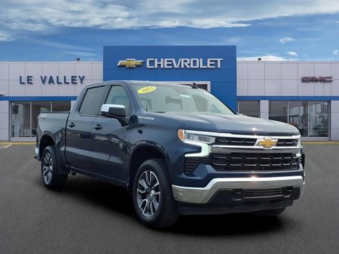 Used 2023 Chevrolet Silverado 1500 LT AWD/4WD image 1