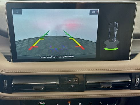 Used 2022 Lincoln Nautilus FWD w/ Premium Package image 23