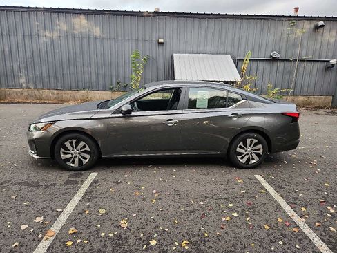 Certified 2025 Nissan Altima 2.5 S image 7