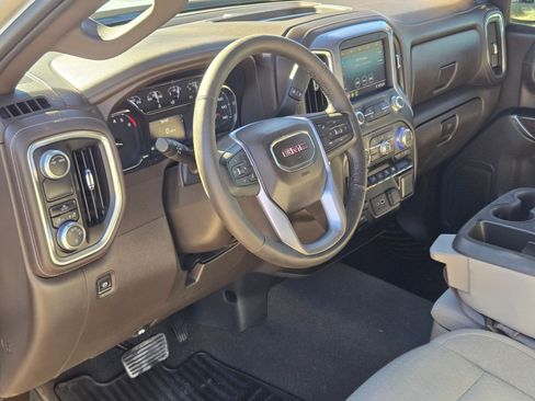 Certified 2022 GMC Sierra 1500 SLE image 10