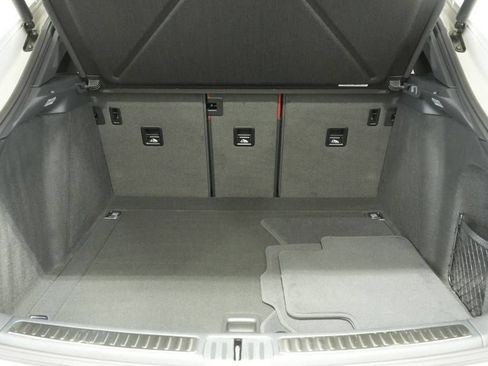 Certified 2026 Porsche Macan AWD/4WD image 28
