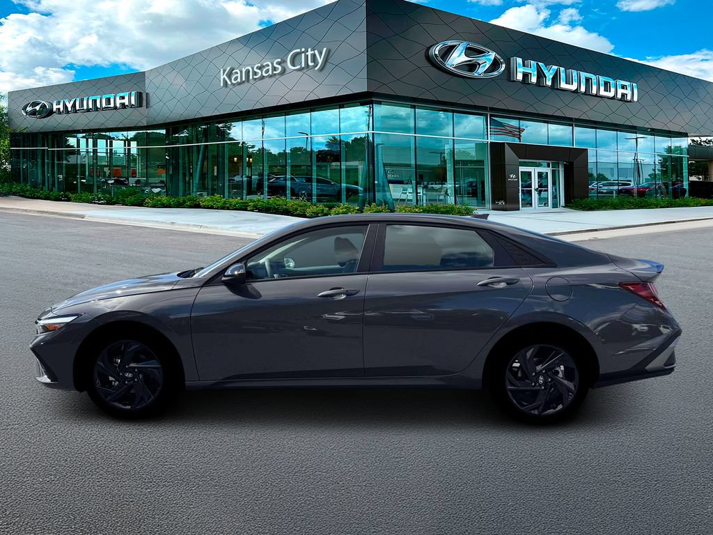 New 2026 Hyundai Elantra Sport FWD image 3
