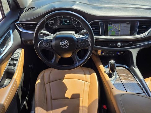 Used 2018 Buick Enclave Essence image 20