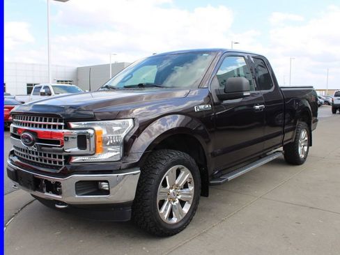 Used 2018 Ford F150 XLT w/ Equipment Group 302A Luxury image 3