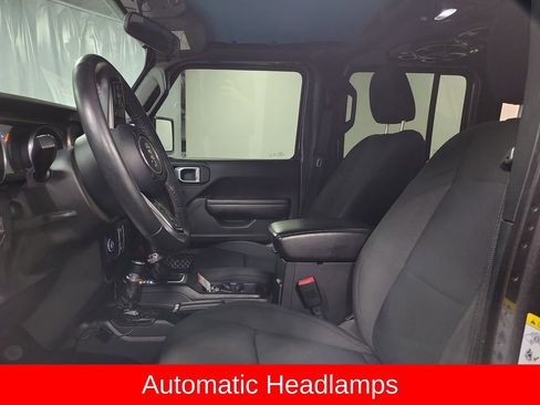 Used 2018 Jeep Wrangler Unlimited Sport S image 13