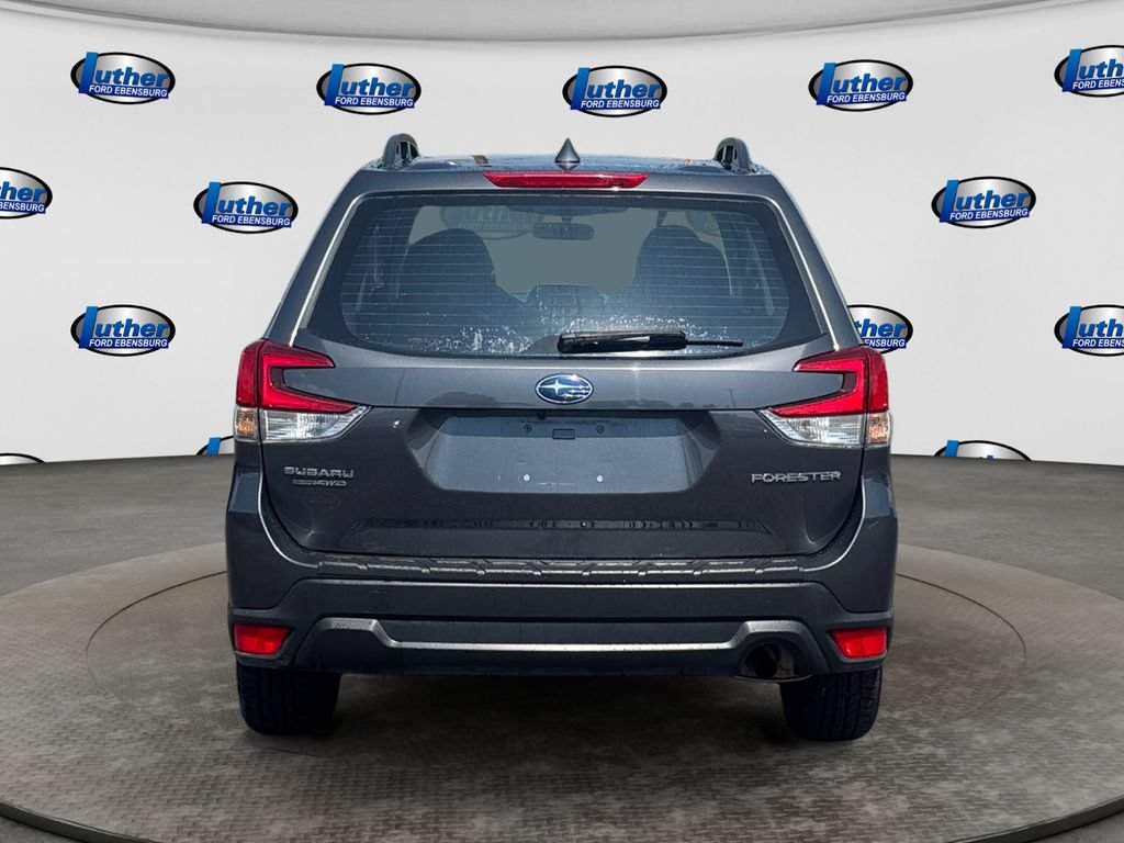 Used 2022 Subaru Forester AWD/4WD image 4