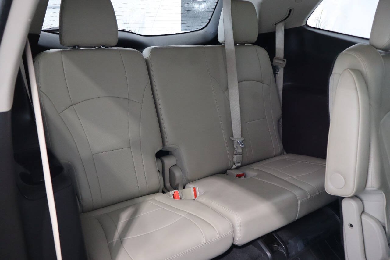 Used 2018 Buick Enclave Premium FWD image 12