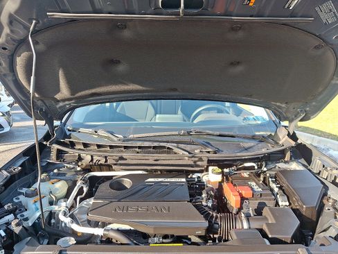 Certified 2023 Nissan Rogue S image 27