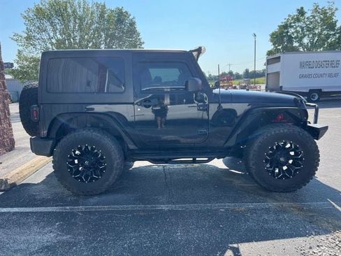 Used 2012 Jeep Wrangler Sport w/ Connectivity Group AWD/4WD image 4
