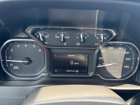Used 2022 GMC Sierra 1500 SLT w/ SLT Convenience Package AWD/4WD image 25
