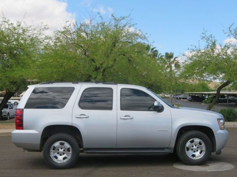 Used 2013 Chevrolet Tahoe LS image 3