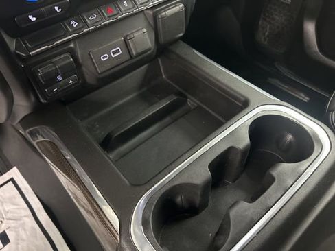 Used 2022 Chevrolet Silverado 1500 LT Trail Boss w/ Convenience Package II image 21