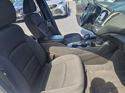 Used 2024 Chevrolet Malibu LT FWD image 13