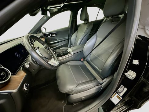 Used 2025 Mercedes-Benz C 300 4MATIC Sedan image 13
