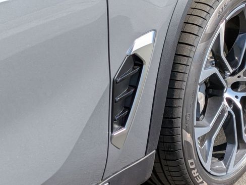 New 2026 BMW X5 sDrive40i image 38