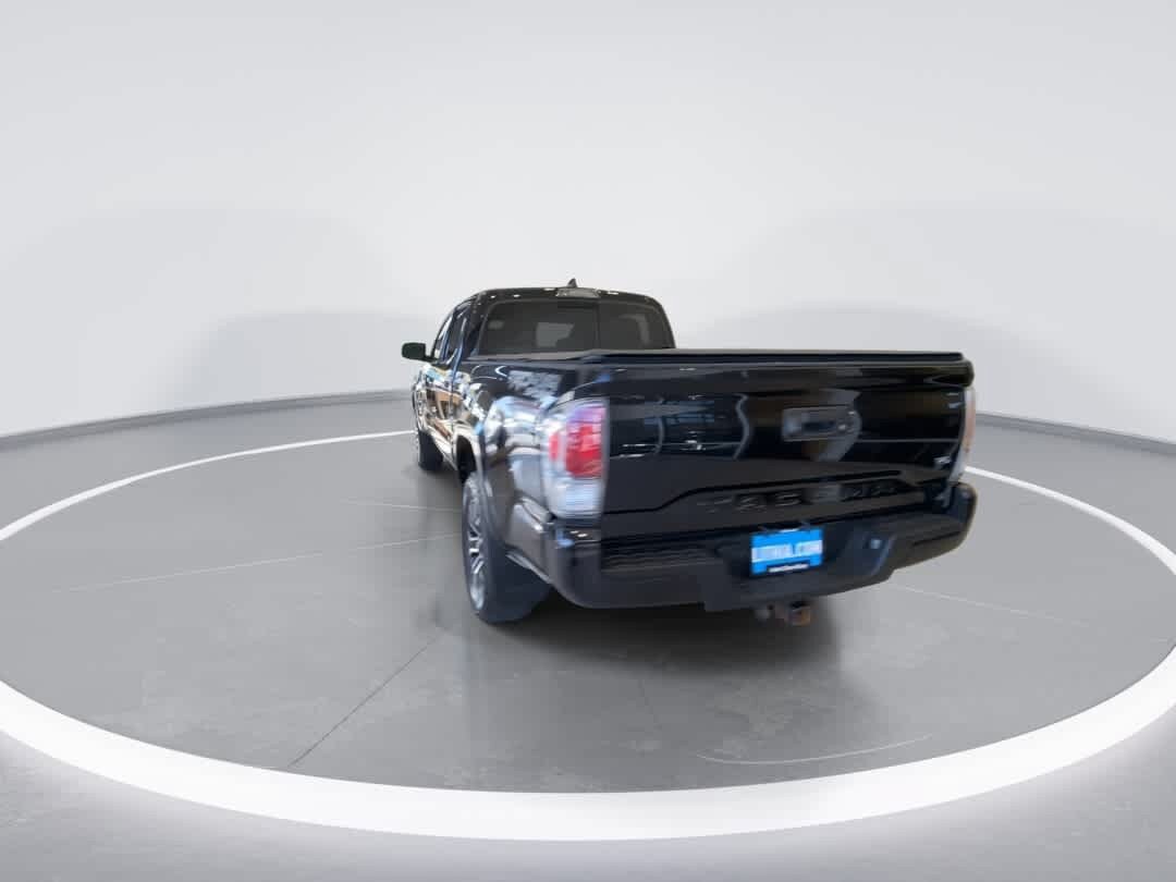Used 2021 Toyota Tacoma SR5 AWD/4WD image 7
