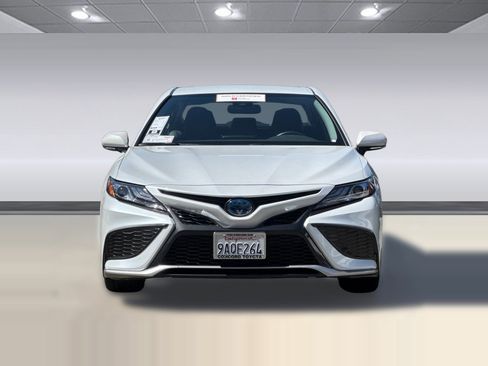 Certified 2022 Toyota Camry XSE FWD image 5